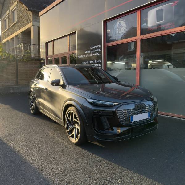 Pose de films solaires teintés sur Audi SQ6 E-Tron à Brive-la-Gaillarde